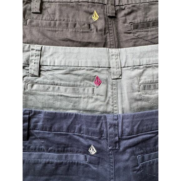 Volcom Chino Short bundle of 3 black, navy & gray size 3 - Picture 4 of 11